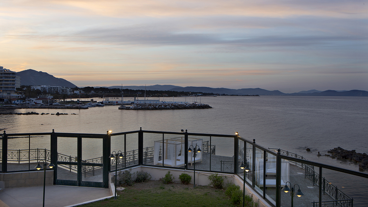 Zeus Essence Ramada Athens  (ex Ramada Athens Attica Riviera)